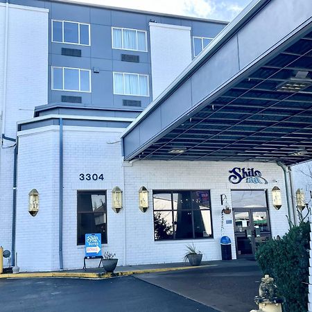 Shilo Inn Suites Salem Exterior photo