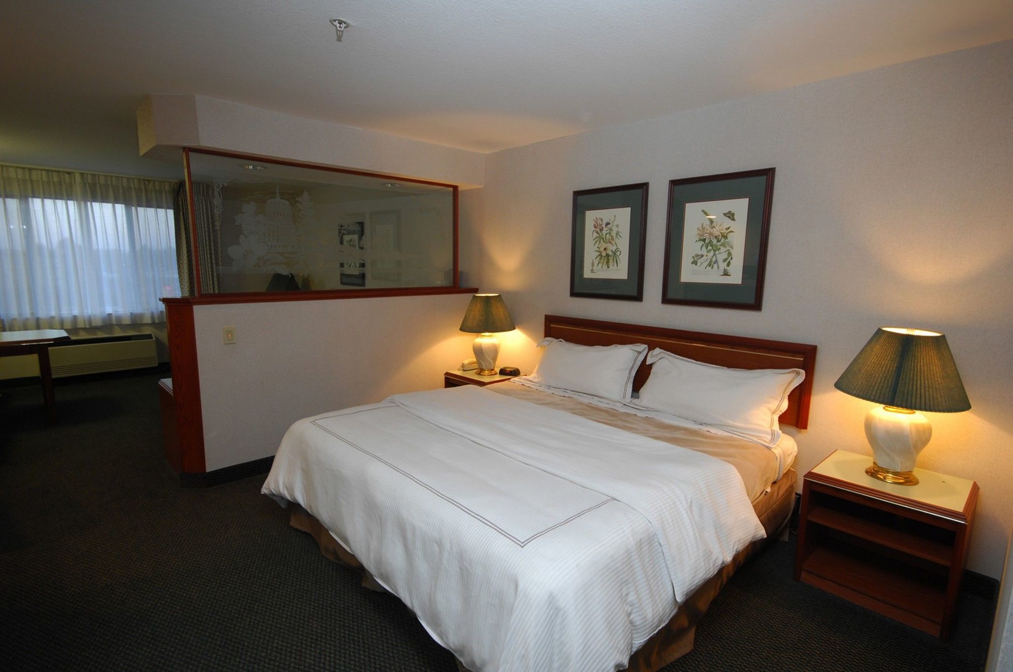Shilo Inn Suites Salem Room photo